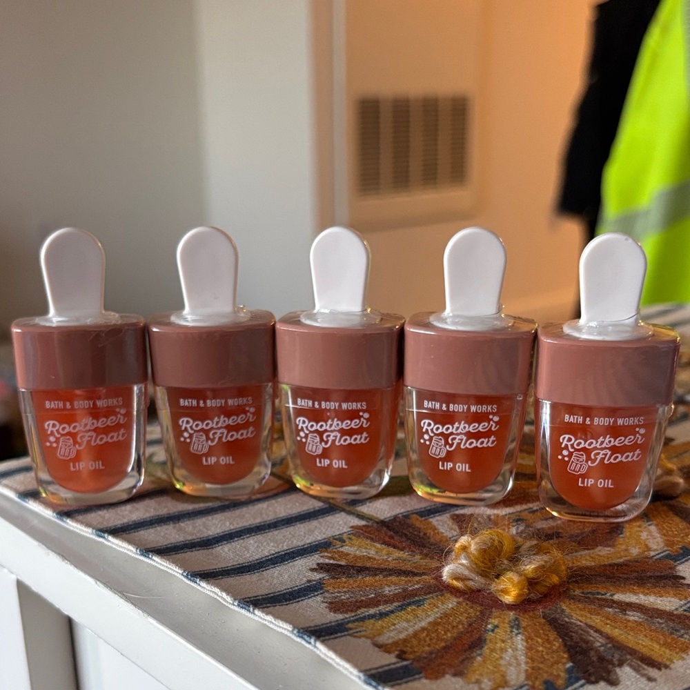 Root Beer Float Lip Oil Bath & Body Works Set